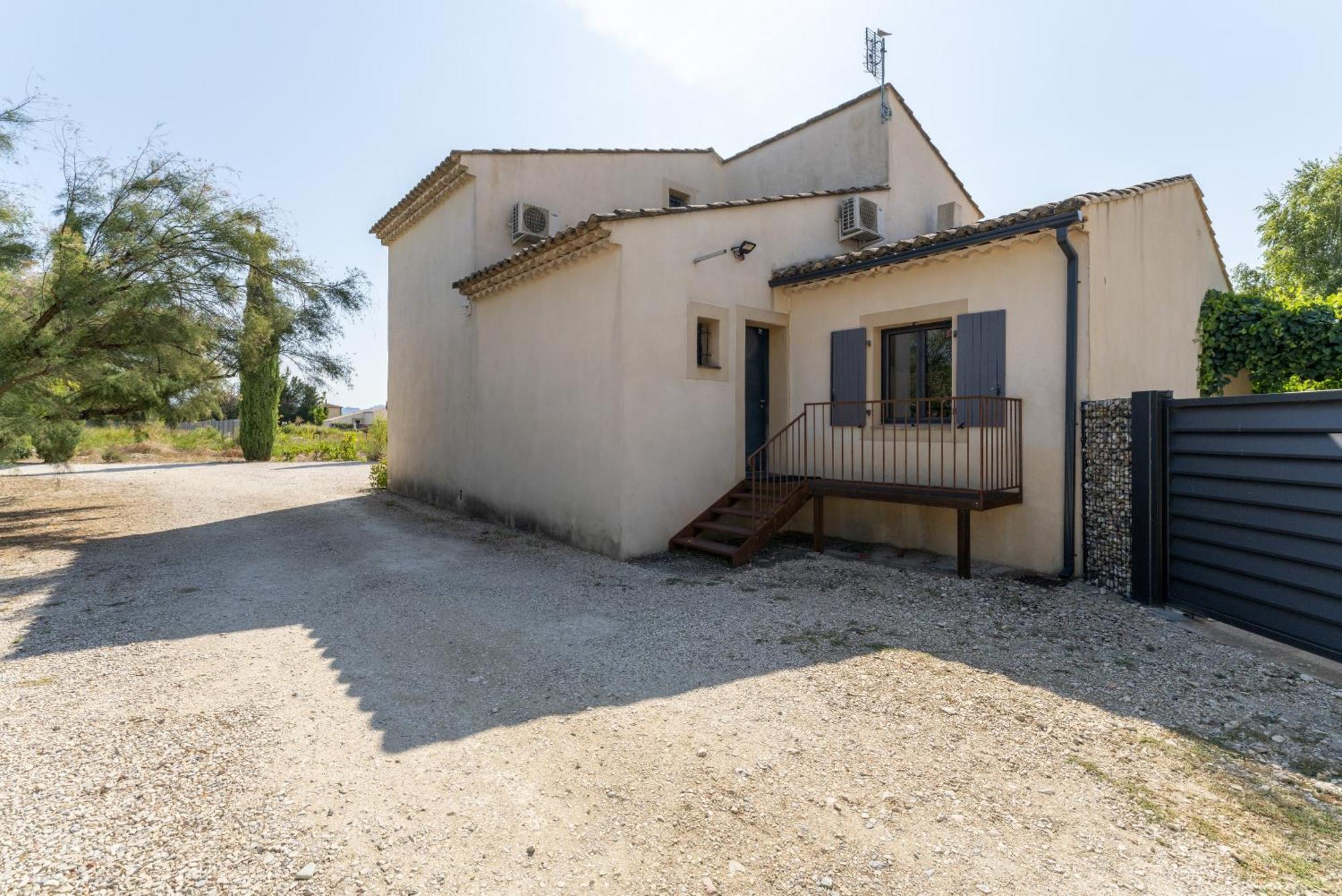 L'Ensemble Du Gite De Tante Berthe Camaret-sur-Aigues Kültér fotó